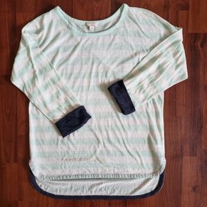 3/$25 Gap three quarter sleeve mint striped shirt